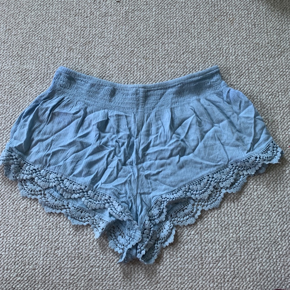 Lace detailed shorts